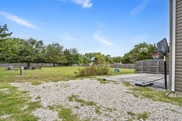 328 Brenda Drive, Ozark, MO 65721