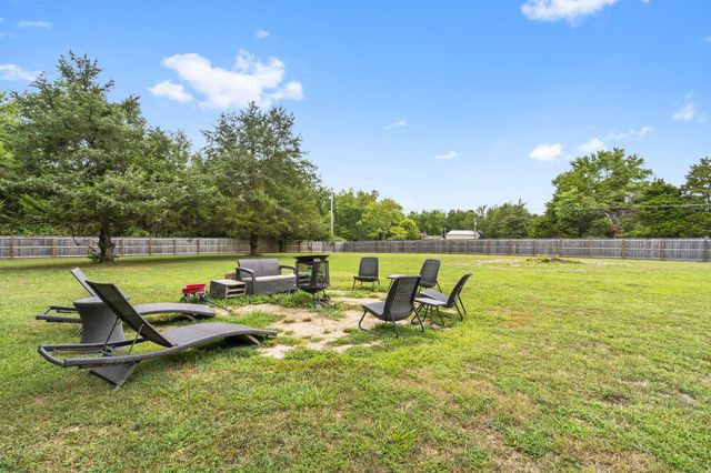 328 Brenda Drive, Ozark, MO 65721