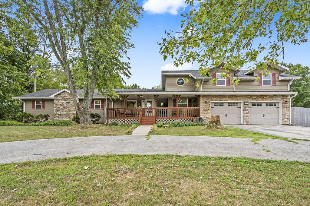328 Brenda Drive, Ozark, MO 65721