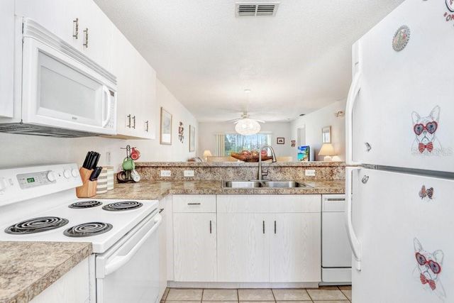 116 OCEAN BLUFF DRIVE 116, Kissimmee, FL 34759