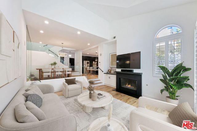 6477 Zuma View Place 127, Malibu, CA 90265