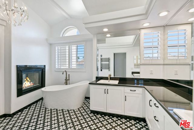 6477 Zuma View Place 127, Malibu, CA 90265