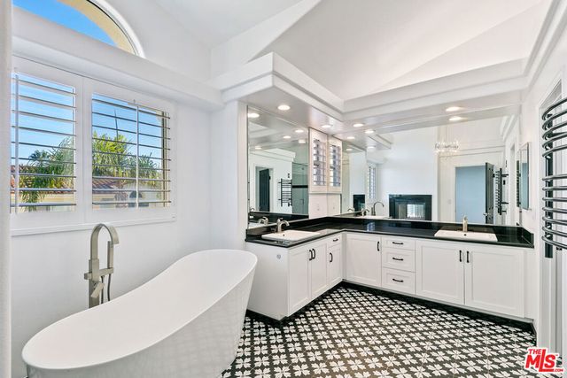 6477 Zuma View Place 127, Malibu, CA 90265