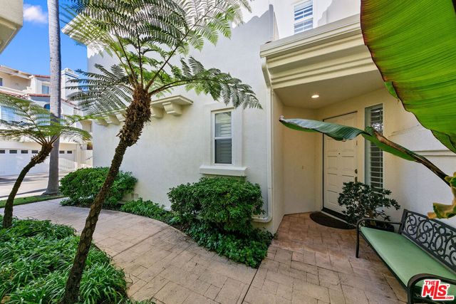 6477 Zuma View Place 127, Malibu, CA 90265