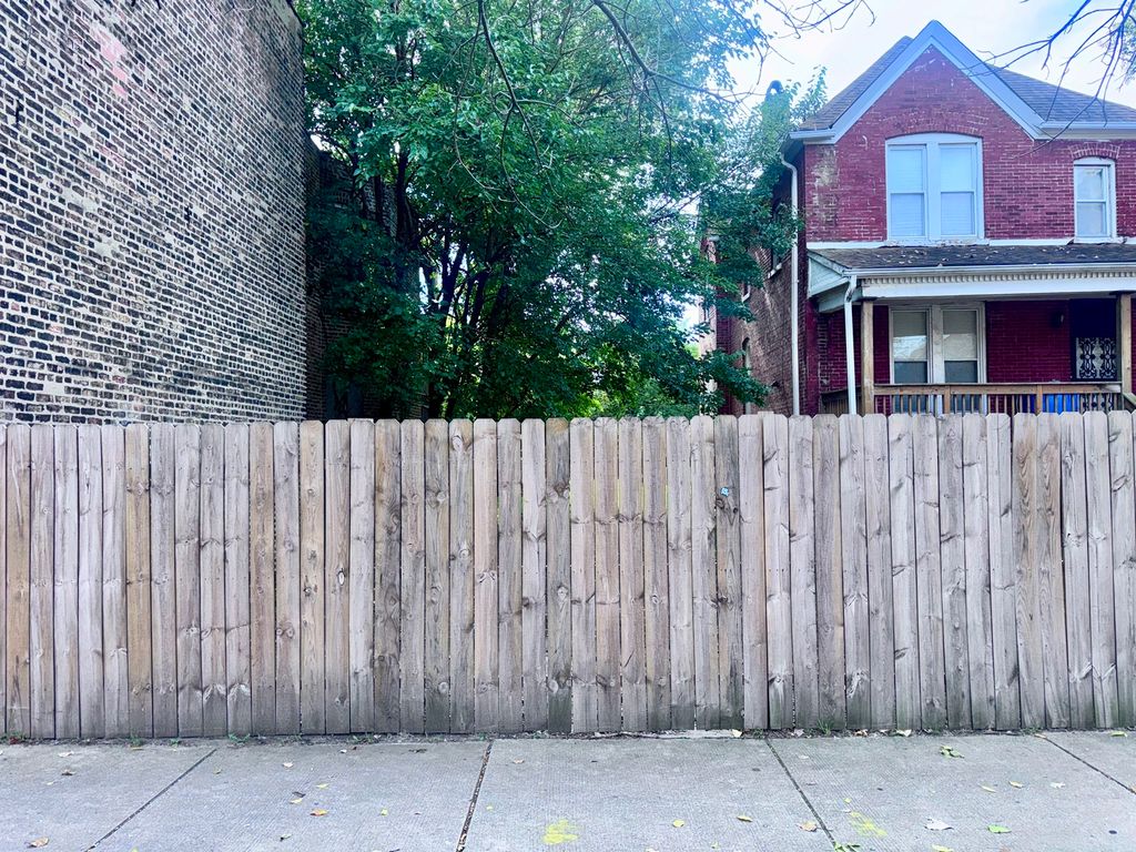 367 E 69th Street, Chicago, IL 60637 — photo 2