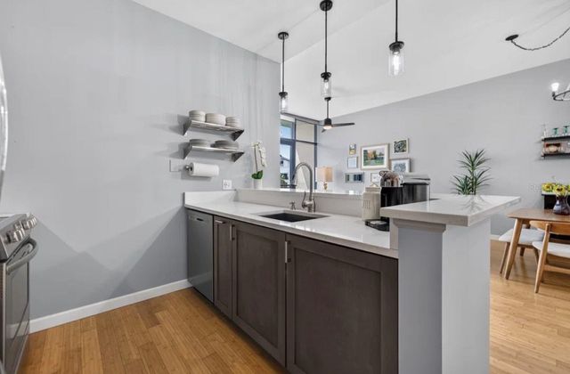 400 4TH AVENUE S 408, St Petersburg, FL 33701