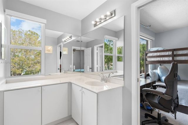 3942 NW 62nd Ct, Coconut Creek, FL 33073