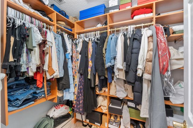 3942 NW 62nd Ct, Coconut Creek, FL 33073