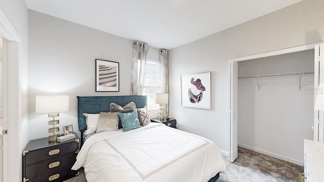 2806 WHITAKER POINT ROAD, Haines City, FL 33844