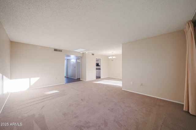 10832 W SARATOGA Circle, Sun City, AZ 85351