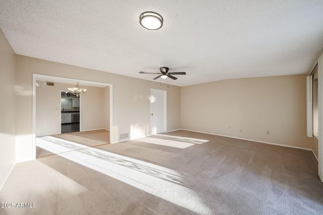 10832 W SARATOGA Circle, Sun City, AZ 85351