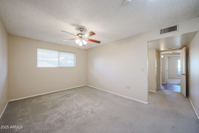 10832 W SARATOGA Circle, Sun City, AZ 85351