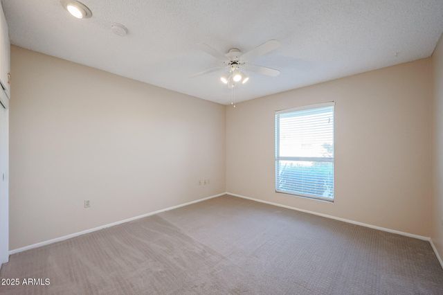 10832 W SARATOGA Circle, Sun City, AZ 85351