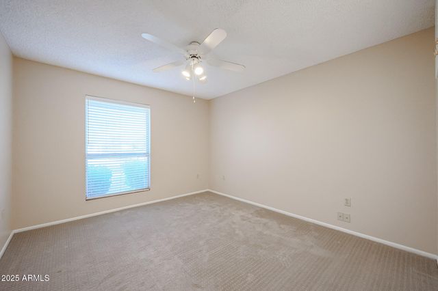 10832 W SARATOGA Circle, Sun City, AZ 85351