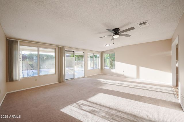 10832 W SARATOGA Circle, Sun City, AZ 85351