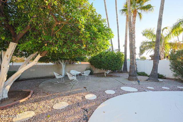 10832 W SARATOGA Circle, Sun City, AZ 85351