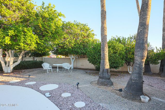 10832 W SARATOGA Circle, Sun City, AZ 85351