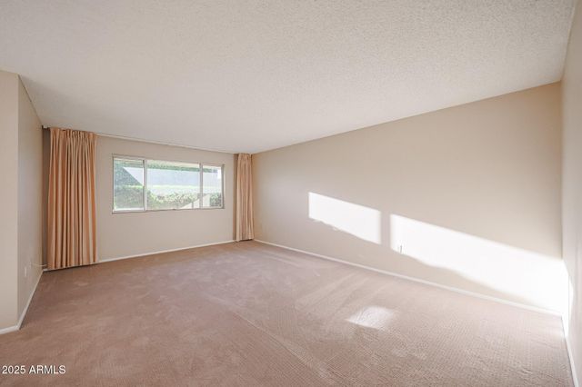 10832 W SARATOGA Circle, Sun City, AZ 85351