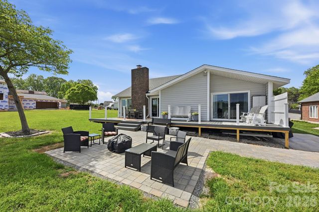 8029 Lucky Creek Lane, Denver, NC 28037
