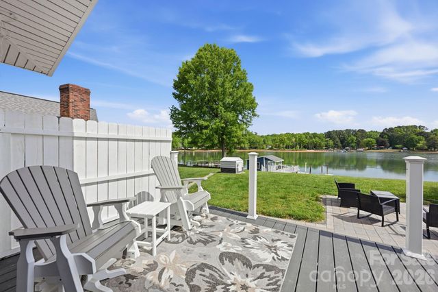 8029 Lucky Creek Lane, Denver, NC 28037