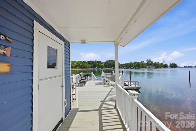 8029 Lucky Creek Lane, Denver, NC 28037
