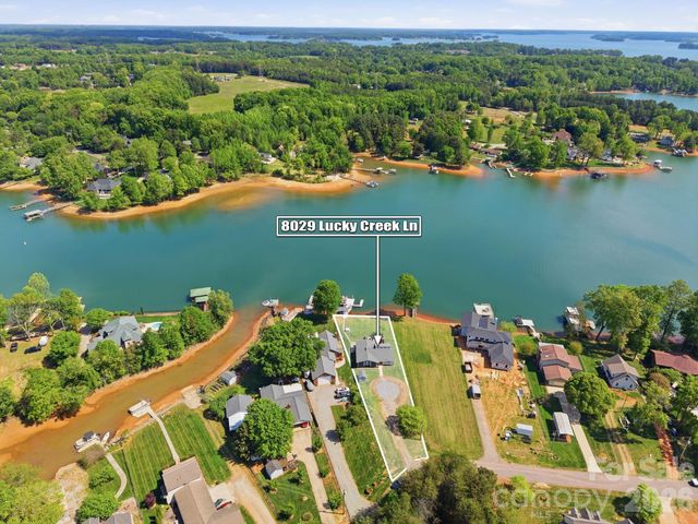 8029 Lucky Creek Lane, Denver, NC 28037