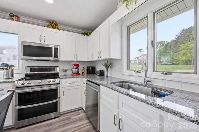 8029 Lucky Creek Lane, Denver, NC 28037