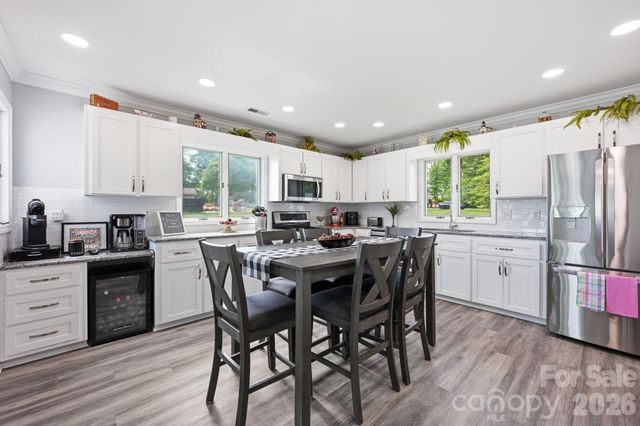 8029 Lucky Creek Lane, Denver, NC 28037