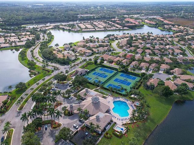 8601 Mangrove, West Palm Beach, FL 33411