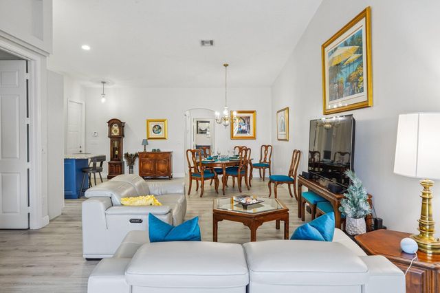 8601 Mangrove, West Palm Beach, FL 33411