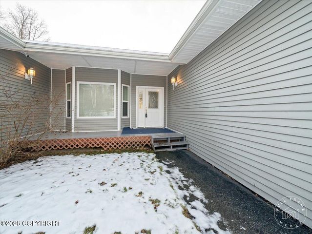 4570 W Yundt Drive, Wasilla, AK 99623