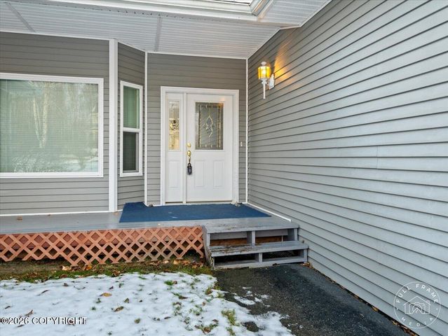 4570 W Yundt Drive, Wasilla, AK 99623