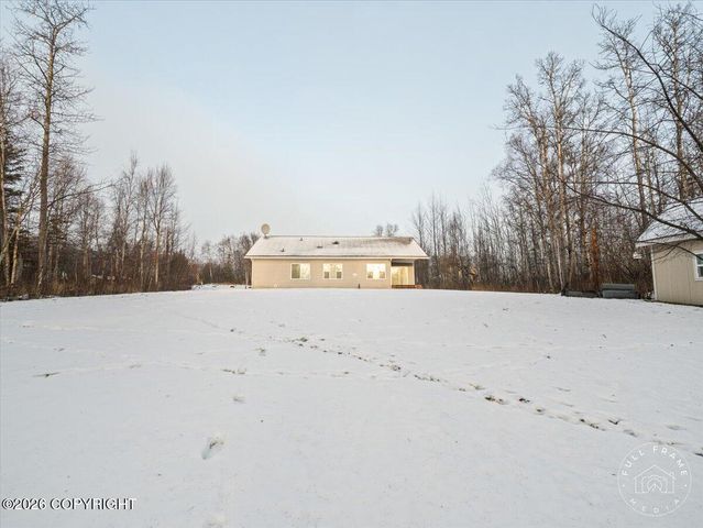 4570 W Yundt Drive, Wasilla, AK 99623