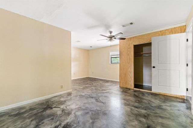 1925 W Lakeview Drive, Benton, AR 72015