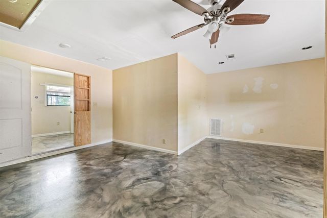 1925 W Lakeview Drive, Benton, AR 72015