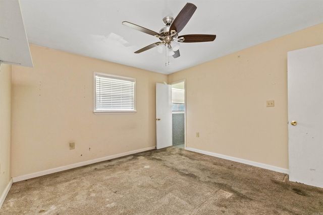 1925 W Lakeview Drive, Benton, AR 72015