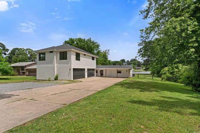 1925 W Lakeview Drive, Benton, AR 72015