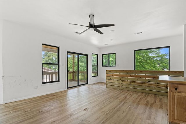 1925 W Lakeview Drive, Benton, AR 72015