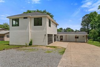 1925 W Lakeview Drive, Benton, AR 72015