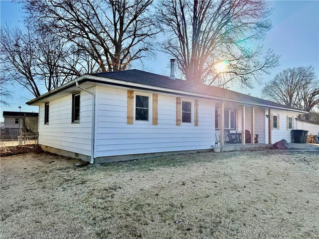 109 Kickapoo Street, Easton, KS 66020