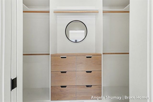 400 Greentree Lane, Ada, MI 49301