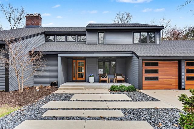 400 Greentree Lane, Ada, MI 49301