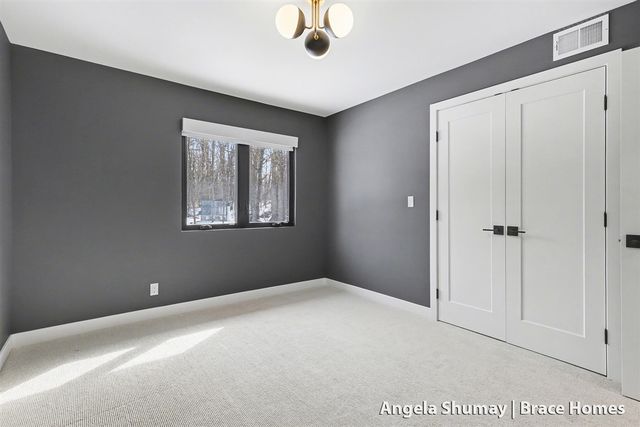 400 Greentree Lane, Ada, MI 49301