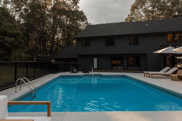 400 Greentree Lane, Ada, MI 49301