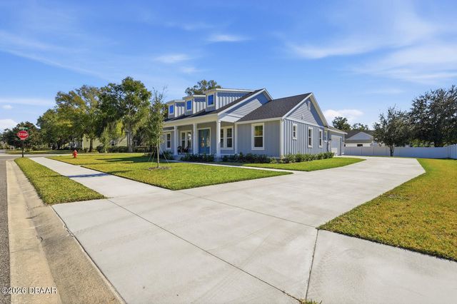 311 W Delaware Avenue, Lake Helen, FL 32744