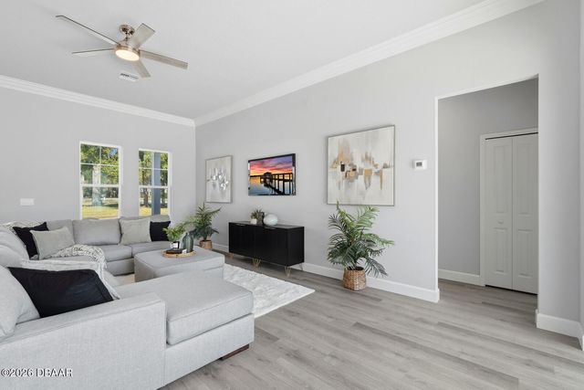 311 W Delaware Avenue, Lake Helen, FL 32744