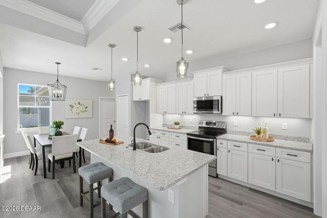 311 W Delaware Avenue, Lake Helen, FL 32744