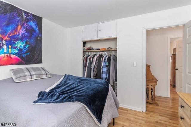 23 Hancock Dr, West Milford Twp., NJ 07480