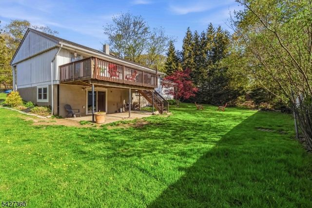 23 Hancock Dr, West Milford Twp., NJ 07480