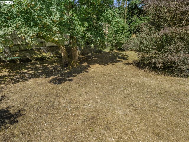 2 Ne KLICKITAT St, Portland, OR 97220